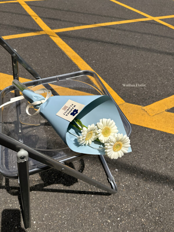 迷人的愛-荷蘭太陽花甜筒花束s
