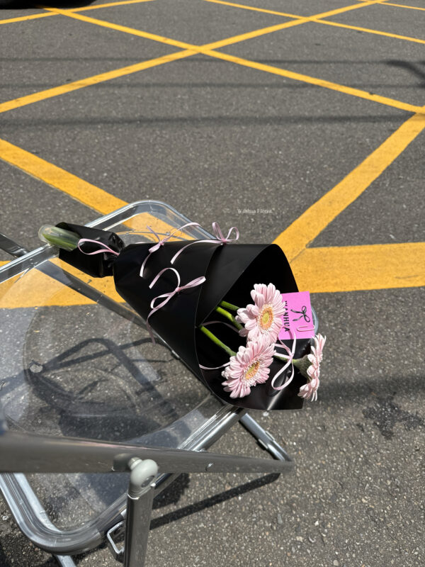 迷人的愛-荷蘭太陽花甜筒花束s