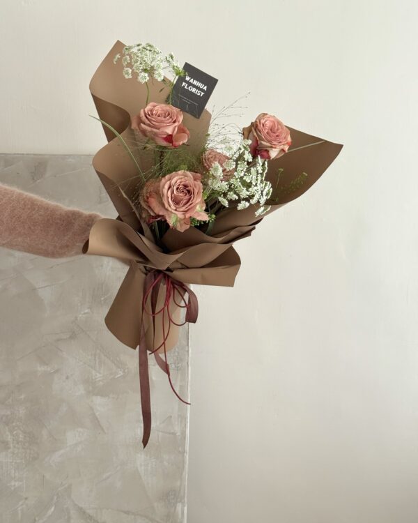 214情人節-5朵卡布玫瑰綜合花束ｍ