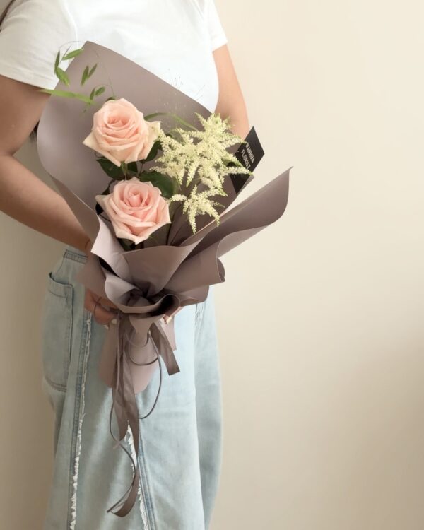 214情人節-2朵蜜桃淺粉浪漫綜合花束s