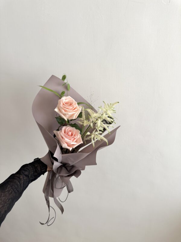 214情人節-2朵蜜桃淺粉浪漫綜合花束s