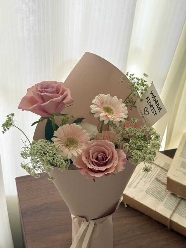 IMG_9294 巴黎情書-雙朵進口玫瑰綜合花束(s)